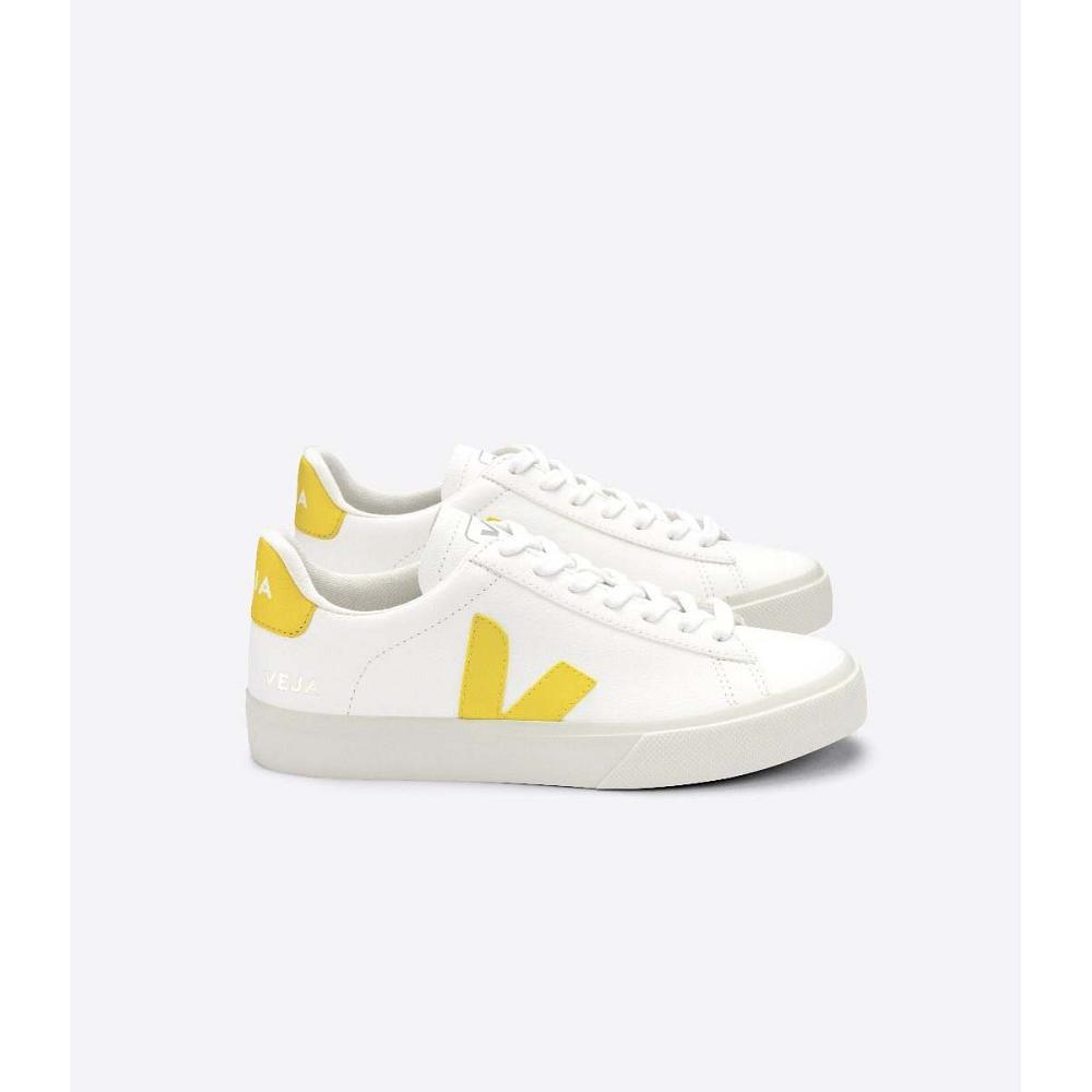 Veja CAMPO CHROMEFREE Low Tops Sneakers Panske White/Yellow | SK 298QMA